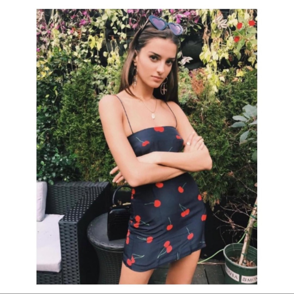 Réalisation Par Christy Dress in Wild Cherry